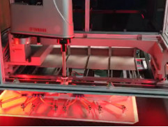 Posicionamiento visual Máquina automática para la fabricación de estuches Máquina de cubierta dura Máquina de revestimiento 20-30 PCS/MIN