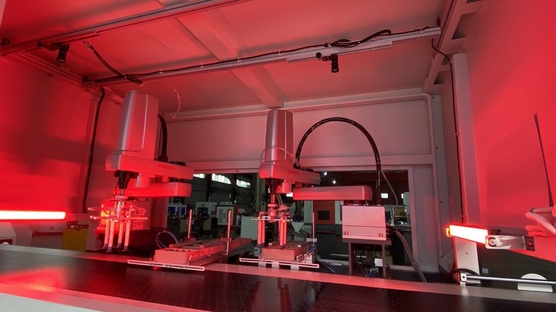 Double Feeding Double Forming Rigid Box Making Machine Fast Speed High Precision Full Servo Control