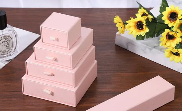 Máquina de inserción de cinta semiautomática LY-450, embalaje de cajas premium, cajas rígidas, cajas con mangas