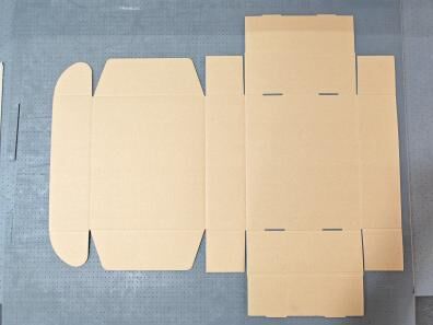 LY-RK03-1113 Máquina de corte de material flexible no metálico sin troquel, máquina de corte automática para hendido y plegado