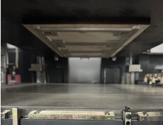 LY-DS650 Máquina totalmente automática de corte a presión (sin punto de conexión solo para tablero gris) Alimentación circular inteligente Alta precisión Alta eficiencia