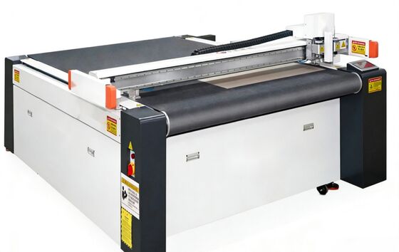 LY-PK-1816RM Máquina de corte de materiales flexibles sin matrices no metálicas máquina fabricante de muestras con espesor de corte de 50 mm / Máquina de muestreo CNC / sistema de corte