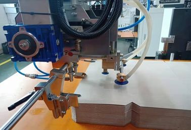 Máquina rígida inteligente de la fabricación de cajas de la alta exactitud con 20 - 25pcs/min que hace las cajas grandes